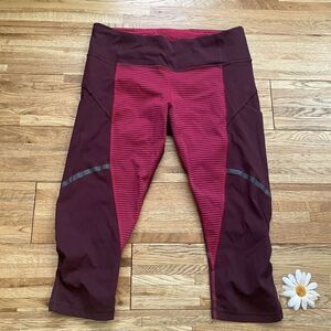 Lululemon Hop To It Crop Full-On Luxtreme‎ Berry Rumble Bordeaux Drama Size 6